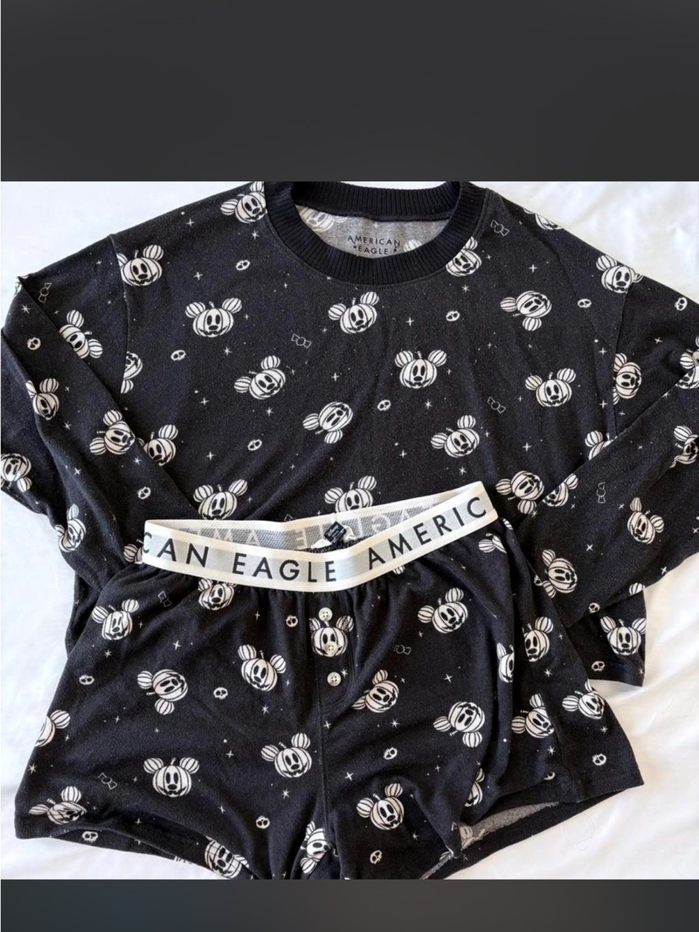 Women’s small American Eagle Gray & Black Mickey Lounge PJ set